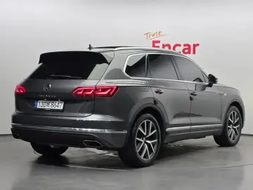 2023 Volkswagen Touareg с пробегом 51 716 км