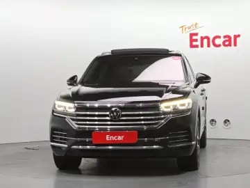 2023 Volkswagen Touareg с пробегом 60 773 км