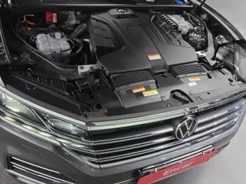 2023 Volkswagen Touareg с пробегом 51 716 км