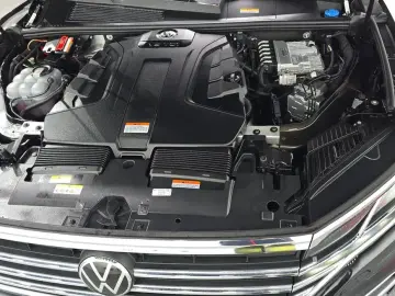 2023 Volkswagen Touareg с пробегом 60 773 км