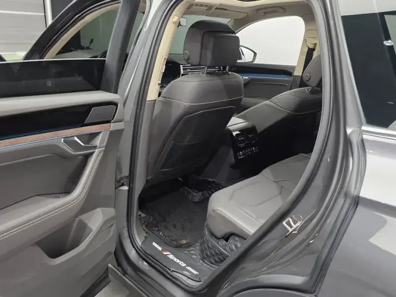 2023 Volkswagen Touareg с пробегом 51 716 км