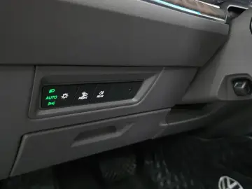 2023 Volkswagen Touareg с пробегом 51 716 км