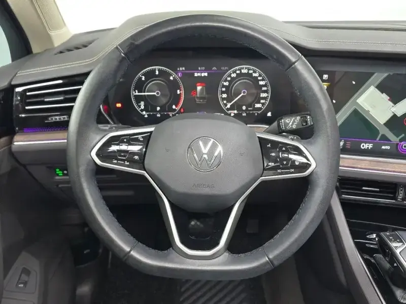 2023 Volkswagen Touareg с пробегом 60 773 км