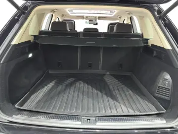2023 Volkswagen Touareg с пробегом 60 773 км