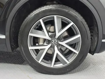 2023 Volkswagen Touareg с пробегом 60 773 км