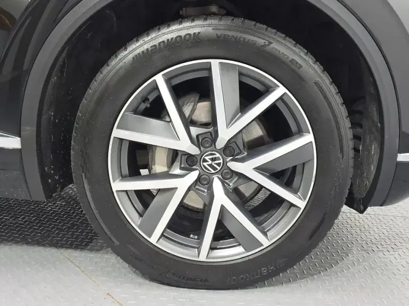2023 Volkswagen Touareg с пробегом 60 773 км