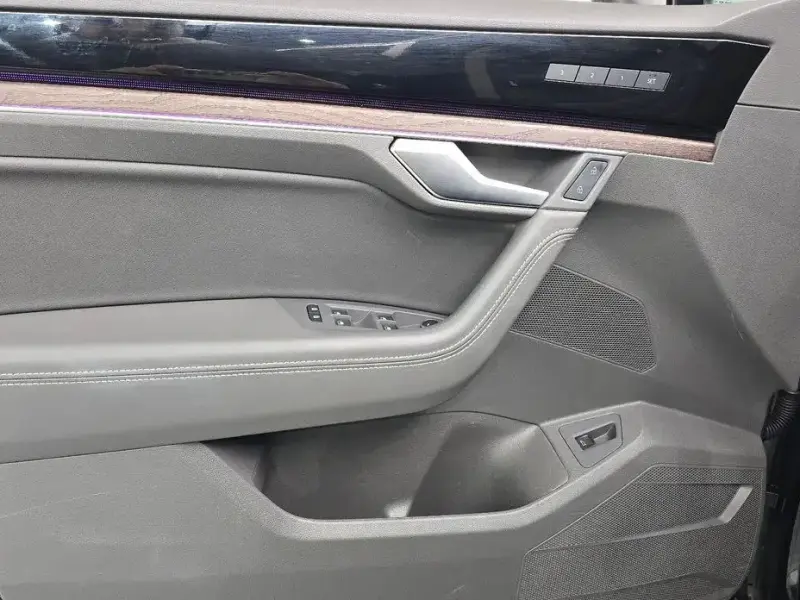 2023 Volkswagen Touareg с пробегом 60 773 км
