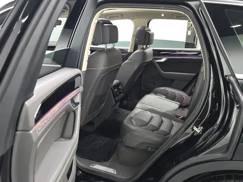 2023 Volkswagen Touareg с пробегом 60 773 км