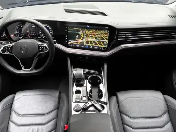 2023 Volkswagen Touareg с пробегом 29 723 км