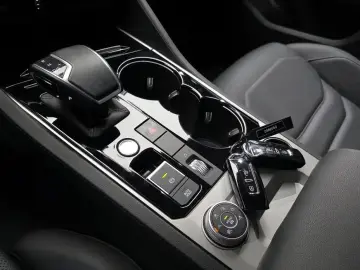 2023 Volkswagen Touareg с пробегом 29 723 км
