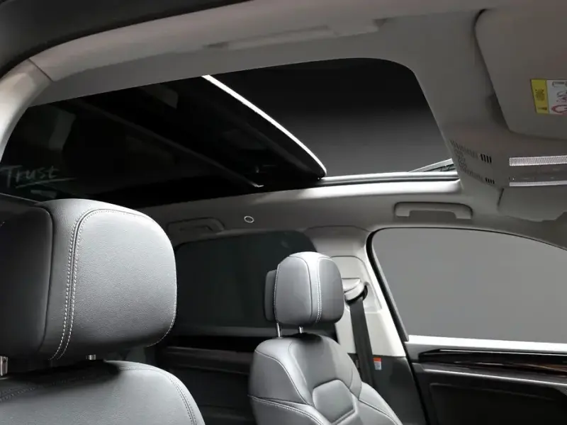 2023 Volkswagen Touareg с пробегом 29 723 км