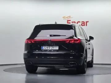 2024 Volkswagen Touareg с пробегом 26 154 км