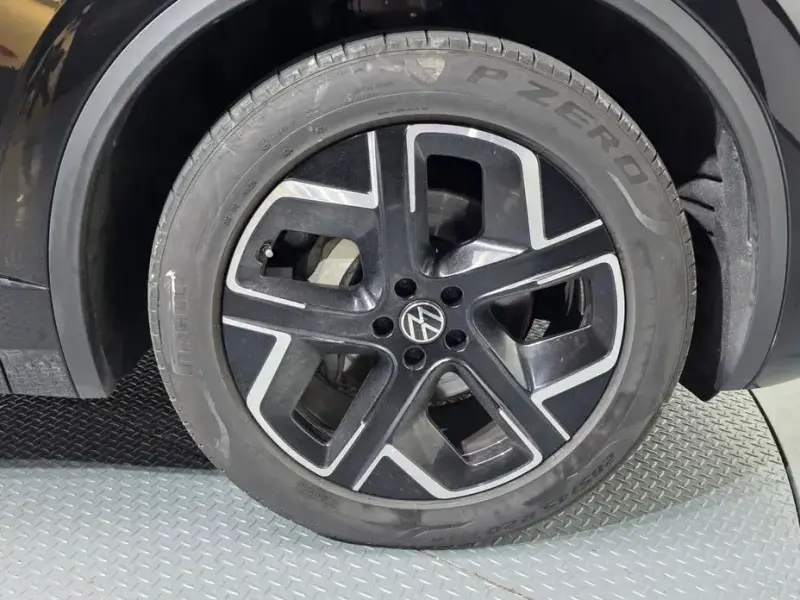 2024 Volkswagen Touareg с пробегом 26 154 км
