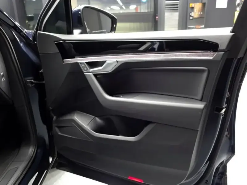 2023 Volkswagen Touareg с пробегом 29 723 км
