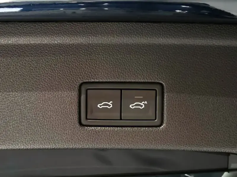 2023 Volkswagen Touareg с пробегом 29 723 км