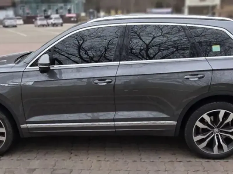 2020 Volkswagen Touareg с пробегом 30 000 км