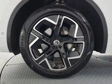 2024 Volkswagen Touareg с пробегом 29 300 км