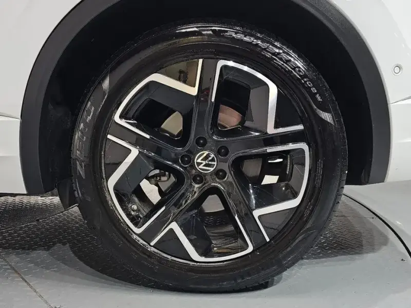 2024 Volkswagen Touareg с пробегом 29 300 км