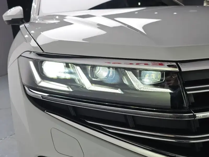 2024 Volkswagen Touareg с пробегом 29 300 км