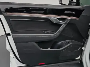 2024 Volkswagen Touareg с пробегом 29 300 км