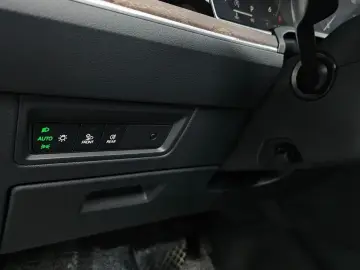 2024 Volkswagen Touareg с пробегом 29 300 км