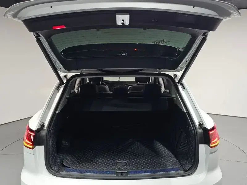 2024 Volkswagen Touareg с пробегом 29 300 км