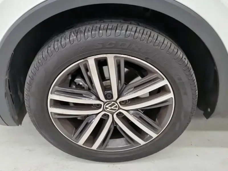 2022 Volkswagen Tiguan с пробегом 26 867 км