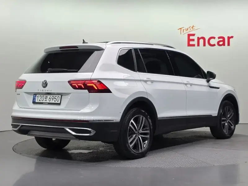 2023 Volkswagen Tiguan с пробегом 66 386 км