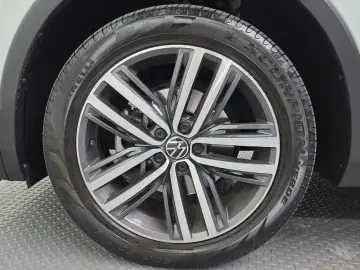 2023 Volkswagen Tiguan с пробегом 66 386 км
