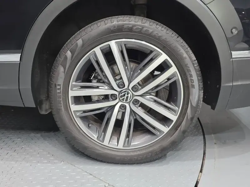 2023 Volkswagen Tiguan с пробегом 41 408 км