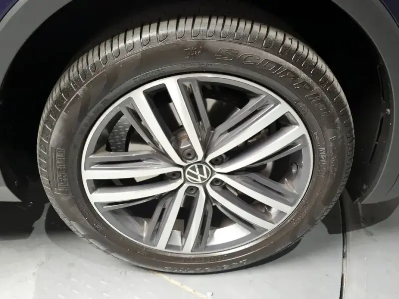 2023 Volkswagen Tiguan с пробегом 8 461 км