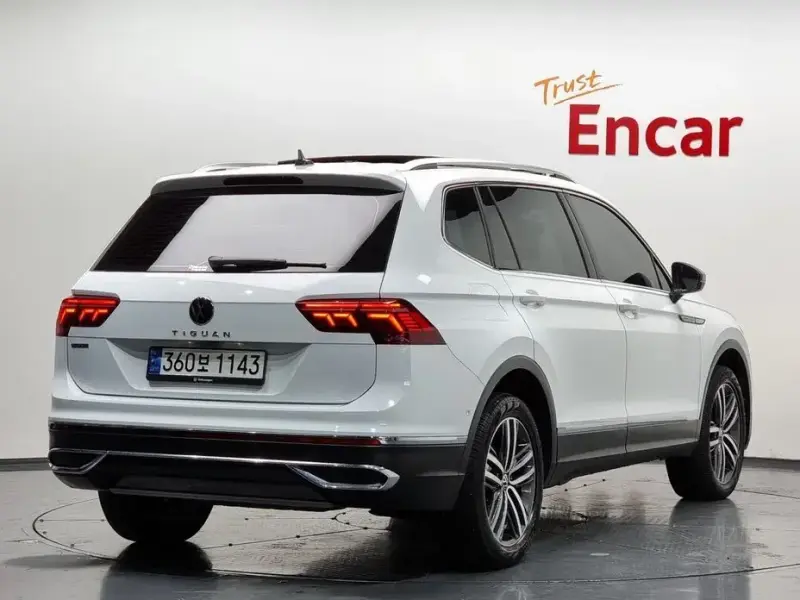 2023 Volkswagen Tiguan с пробегом 57 093 км