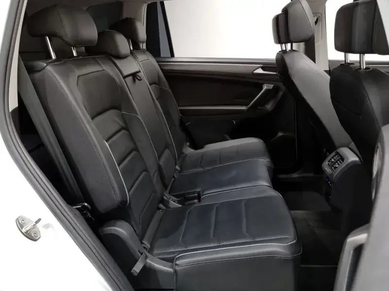 2023 Volkswagen Tiguan с пробегом 57 093 км
