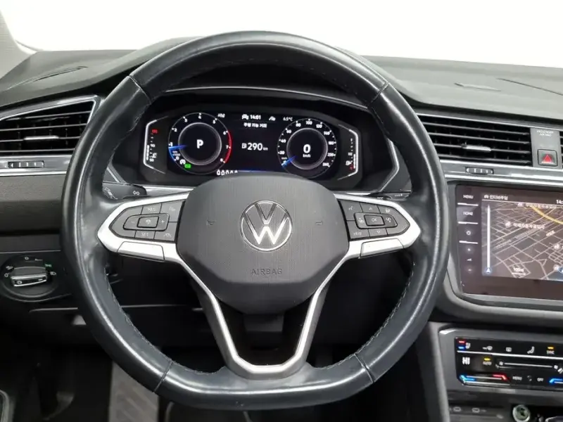 2023 Volkswagen Tiguan с пробегом 57 093 км