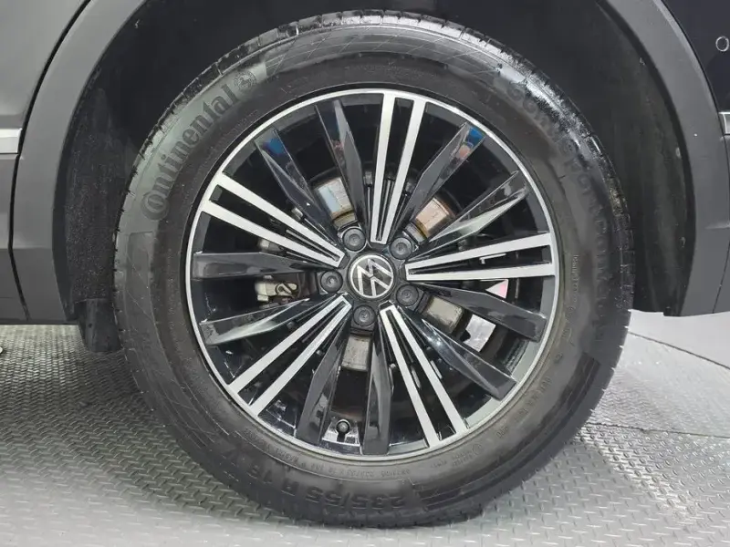 2021 Volkswagen Tiguan с пробегом 41 060 км