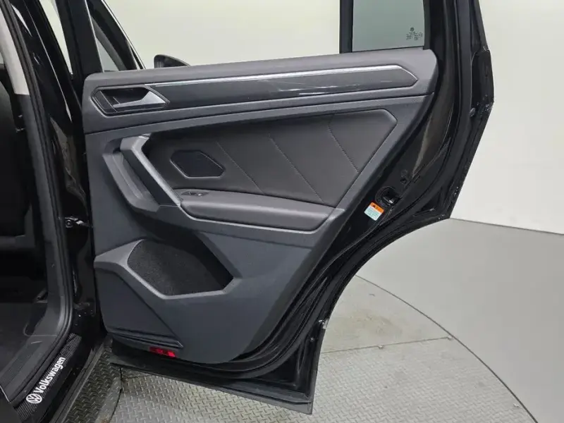 2021 Volkswagen Tiguan с пробегом 41 060 км