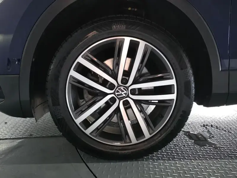 2022 Volkswagen Tiguan с пробегом 49 583 км
