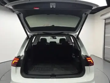 2024 Volkswagen Tiguan с пробегом 24 718 км