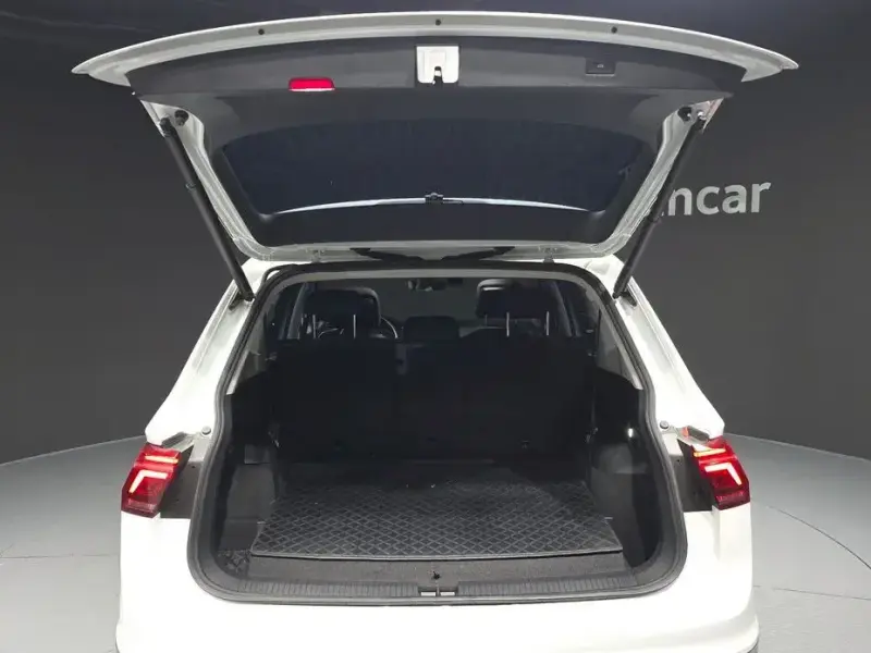 2023 Volkswagen Tiguan с пробегом 44 978 км
