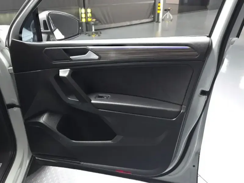 2023 Volkswagen Tiguan с пробегом 44 978 км