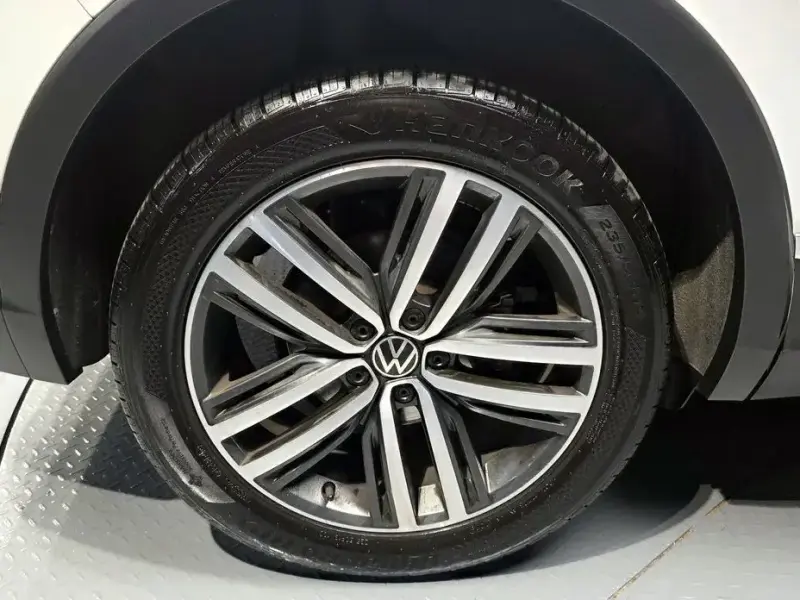 2021 Volkswagen Tiguan с пробегом 97 025 км