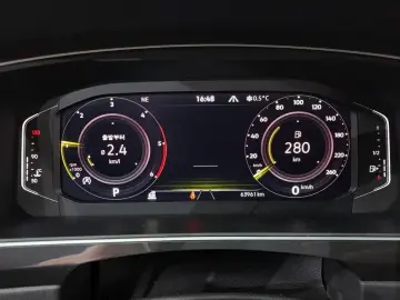 2021 Volkswagen Tiguan с пробегом 63 961 км