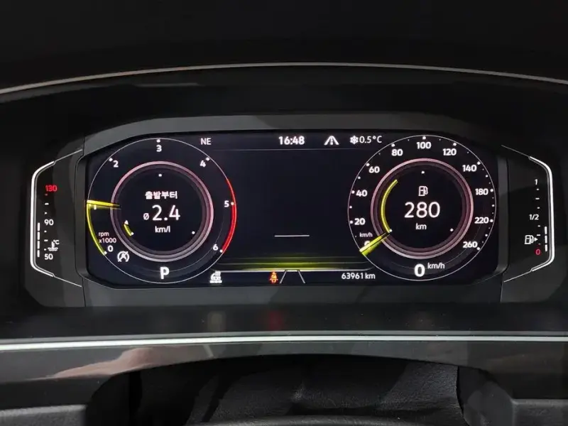 2021 Volkswagen Tiguan с пробегом 63 961 км