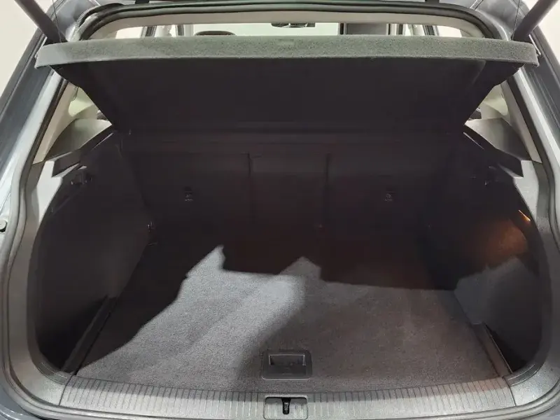 2021 Volkswagen Tiguan с пробегом 63 961 км
