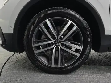 2023 Volkswagen Tiguan с пробегом 33 542 км