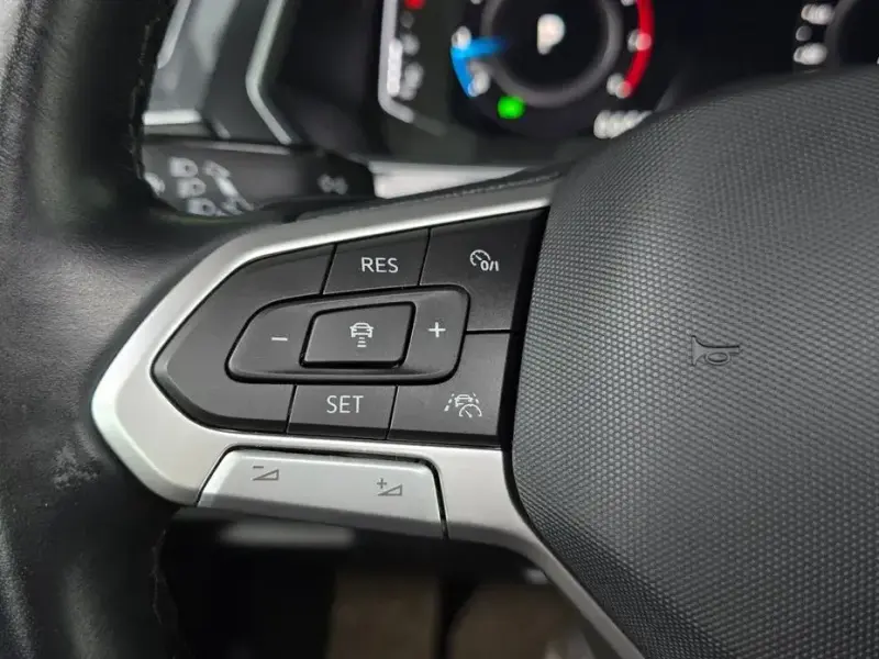 2023 Volkswagen Tiguan с пробегом 33 542 км