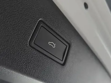 2023 Volkswagen Tiguan с пробегом 33 542 км