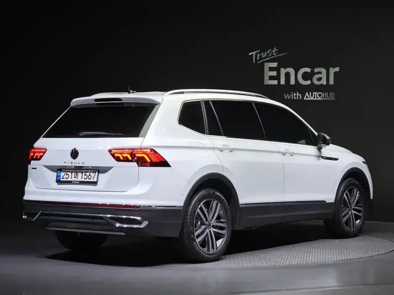2022 Volkswagen Tiguan с пробегом 15 813 км