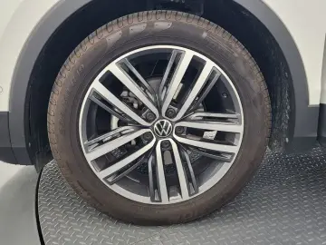 2023 Volkswagen Tiguan с пробегом 7 254 км