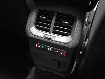 2023 Volkswagen Tiguan с пробегом 48 639 км